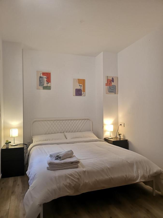 Preciosos apartamentos en el centro de Alicante Exterior foto